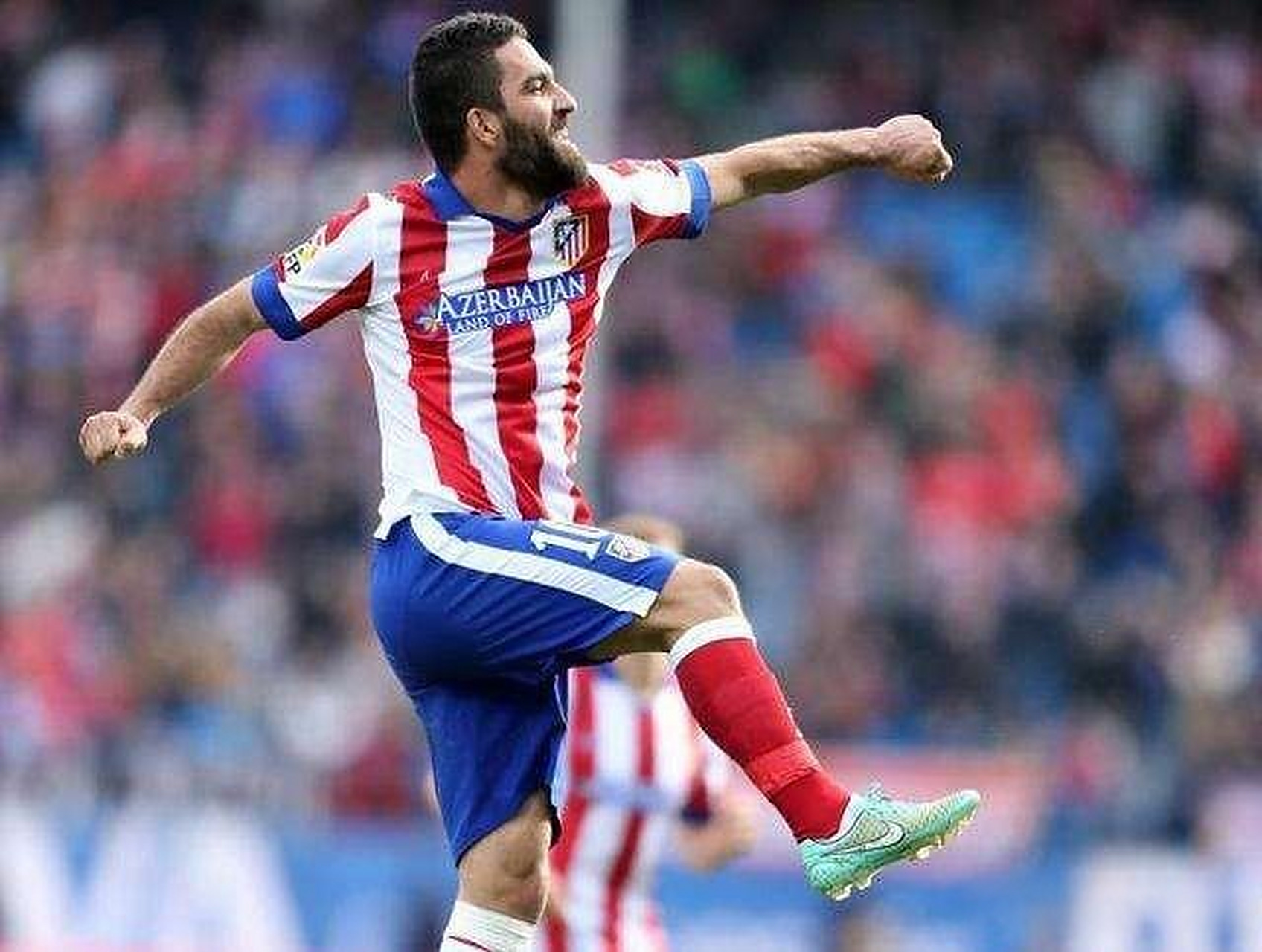 太狠了！马德里竞技围绕欧联防线松动山东男篮迎来里程碑备战意甲，托特纳姆围绕欧超杯外线爆发的简单介绍